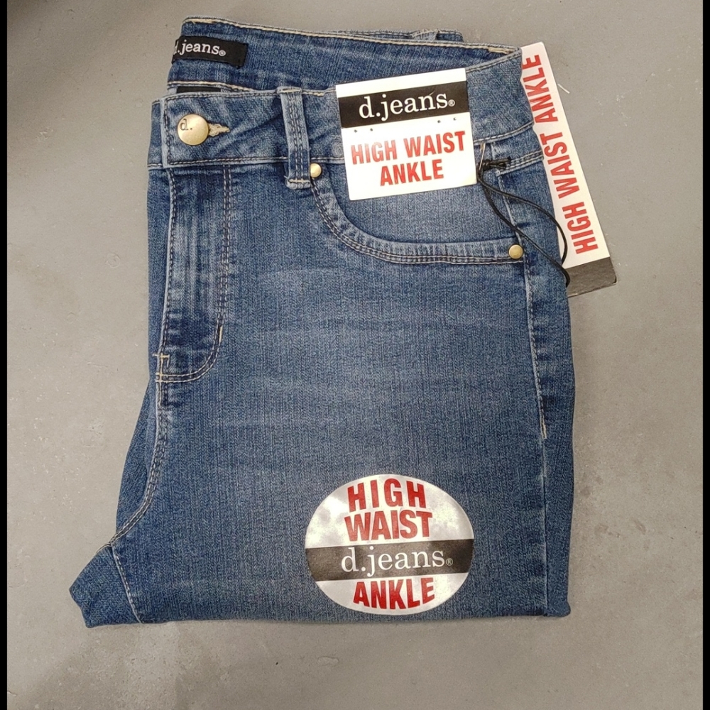 Nwt djeans ankle medium blue stretchy 26.5"…
